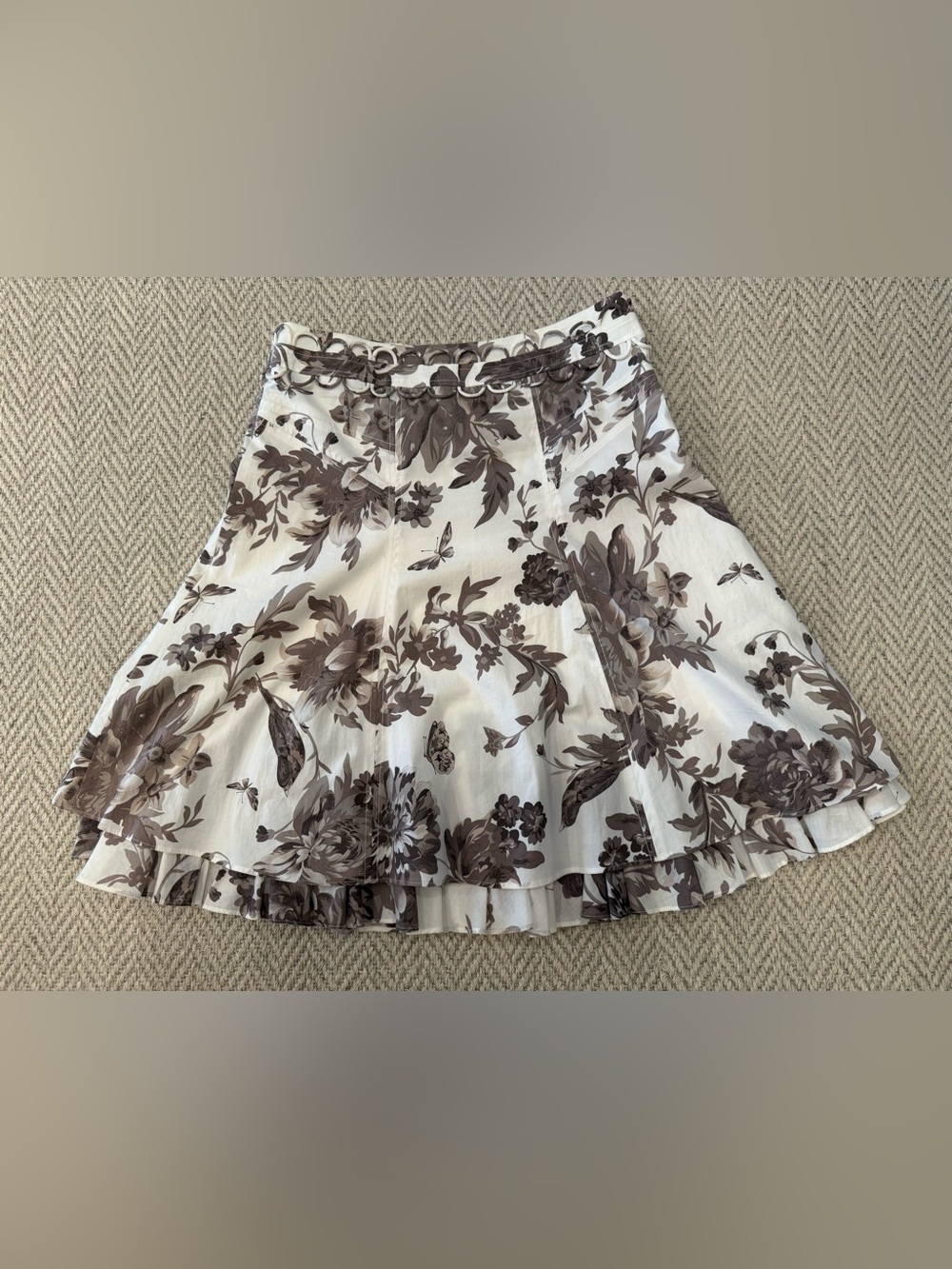 Karen Millen Floral A-Line Ruffle Hem Skirt - White & Grey